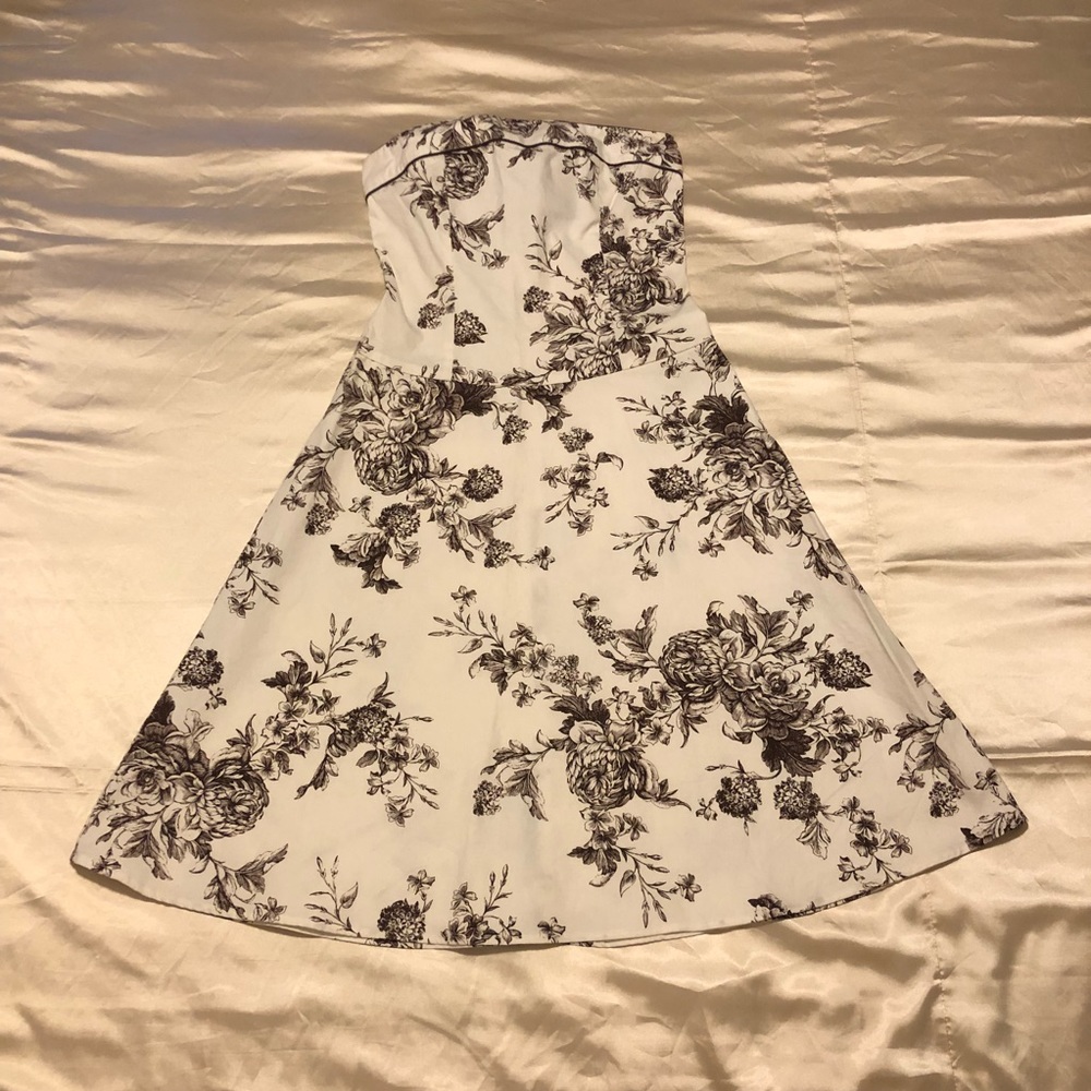 *TEEZE ME* floral print strapless dress